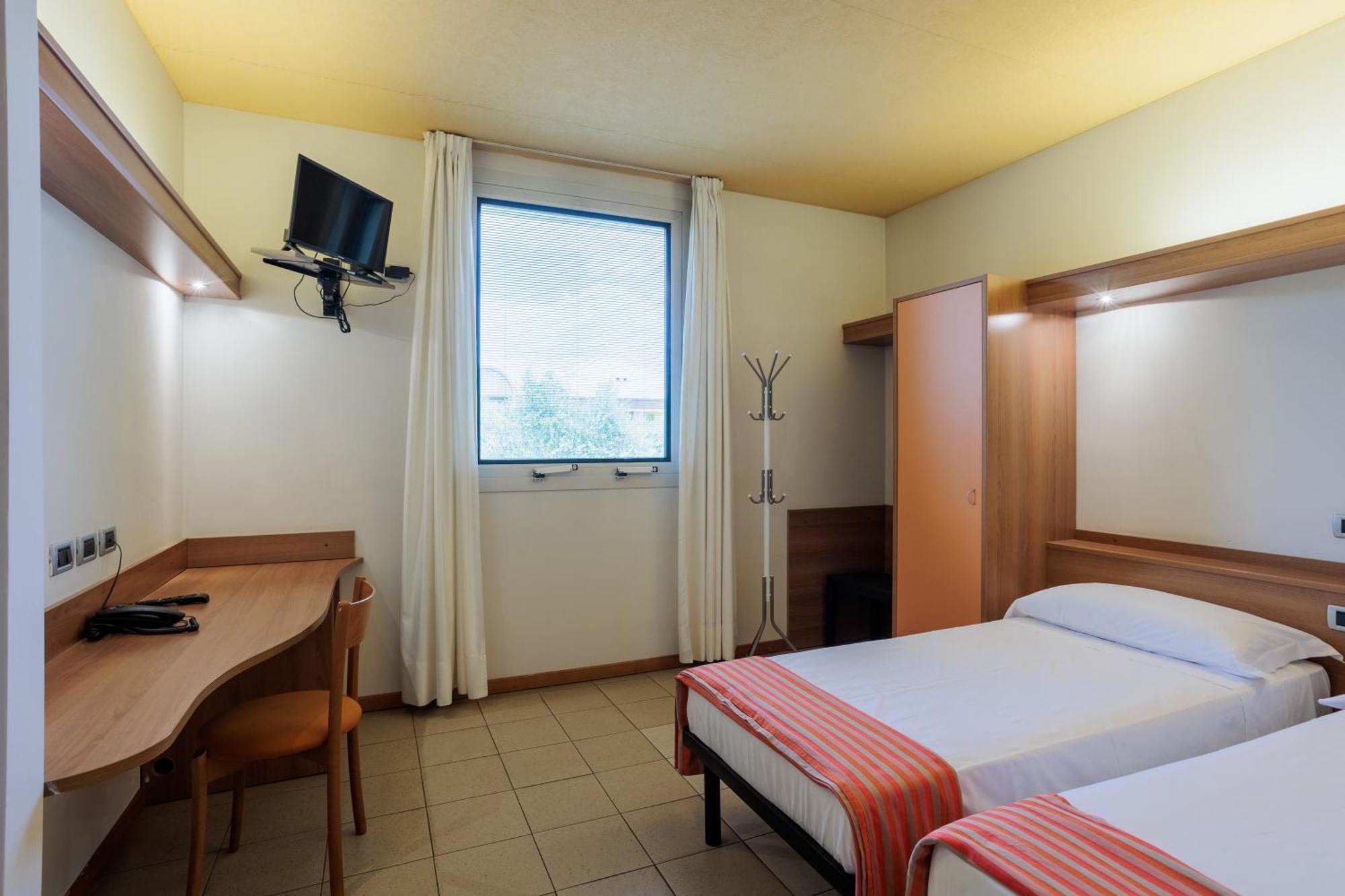 Eurhotel Fontevivo Extérieur photo