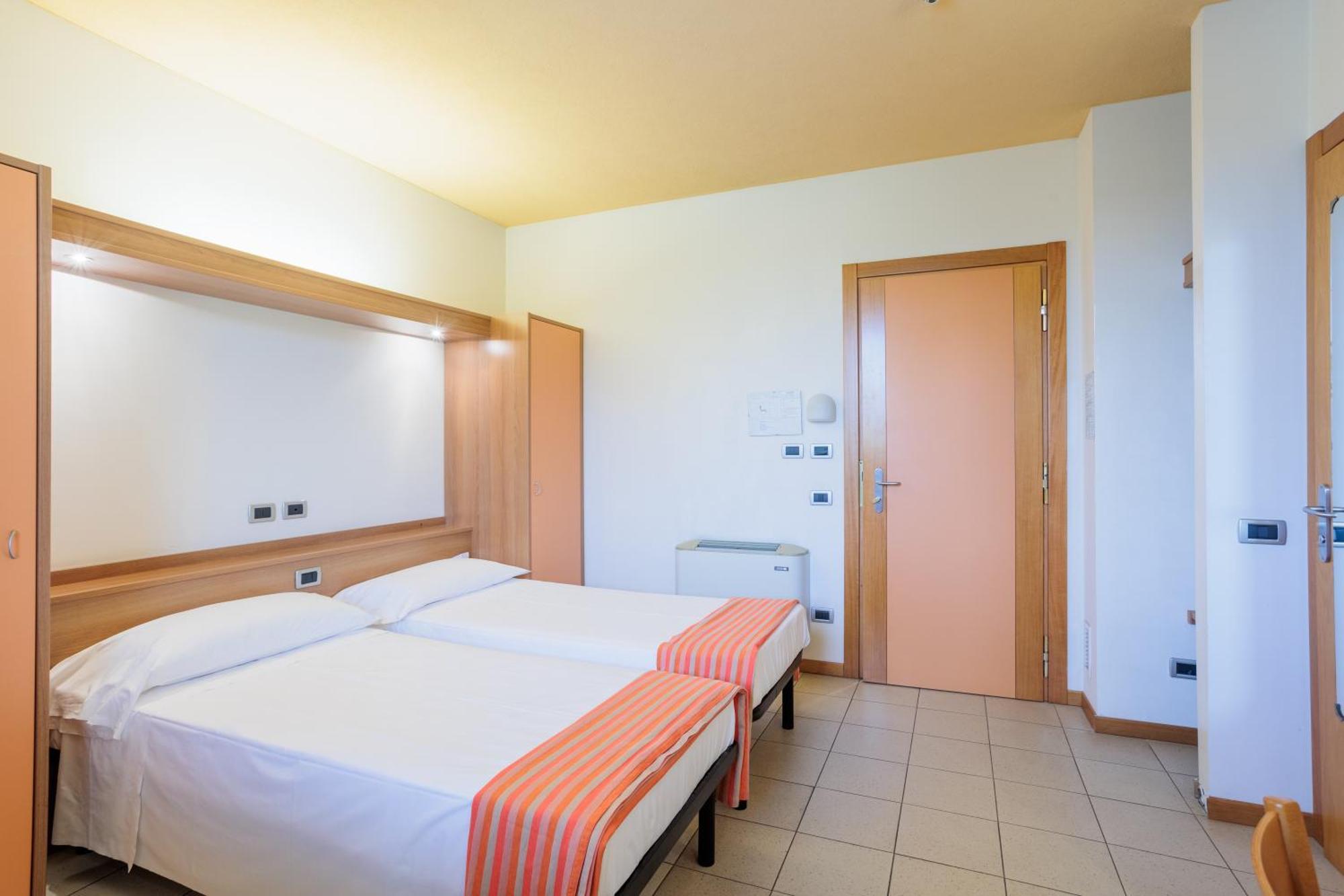 Eurhotel Fontevivo Extérieur photo